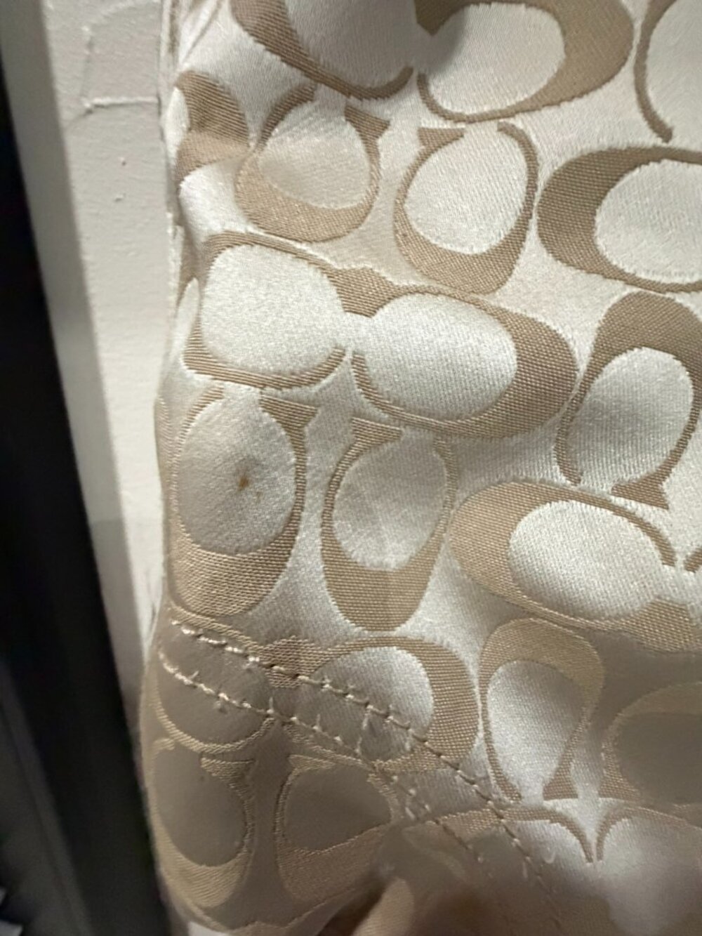 Coach Tea Rose Signature Jacquard Shoulder Bag - Picture 5 of 15